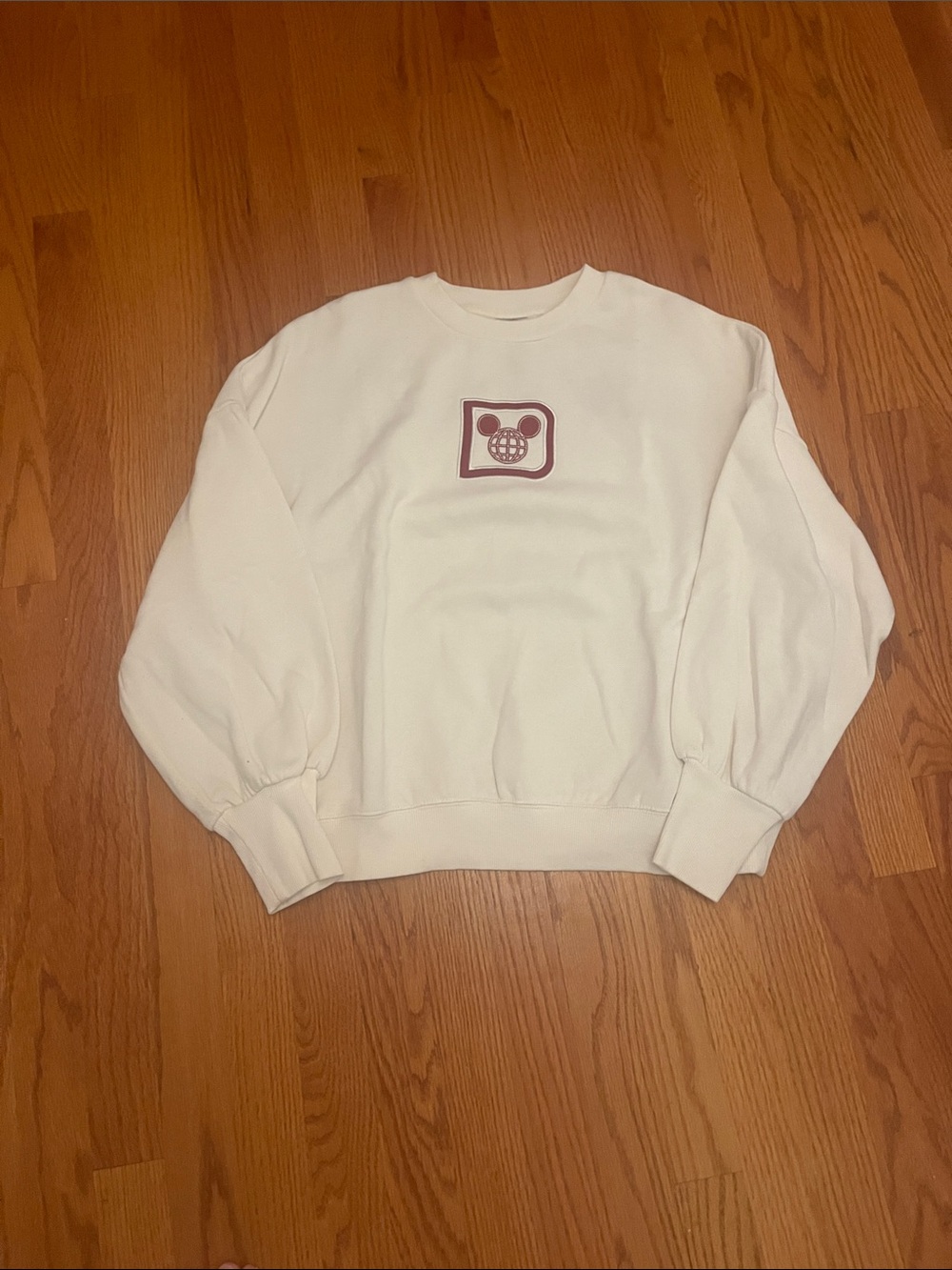 RARE Authentic Walt Disney World Cream Graphic Crewneck Sweatshirt - NWOT